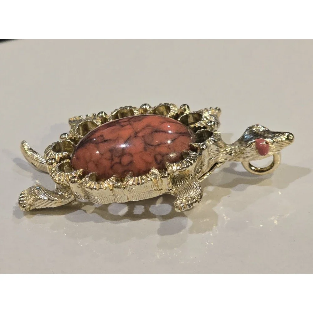 Vintage Gerrys Turtle Brooch Pendant Red Marbled Cabochon Gold Tone Jewelry 1391